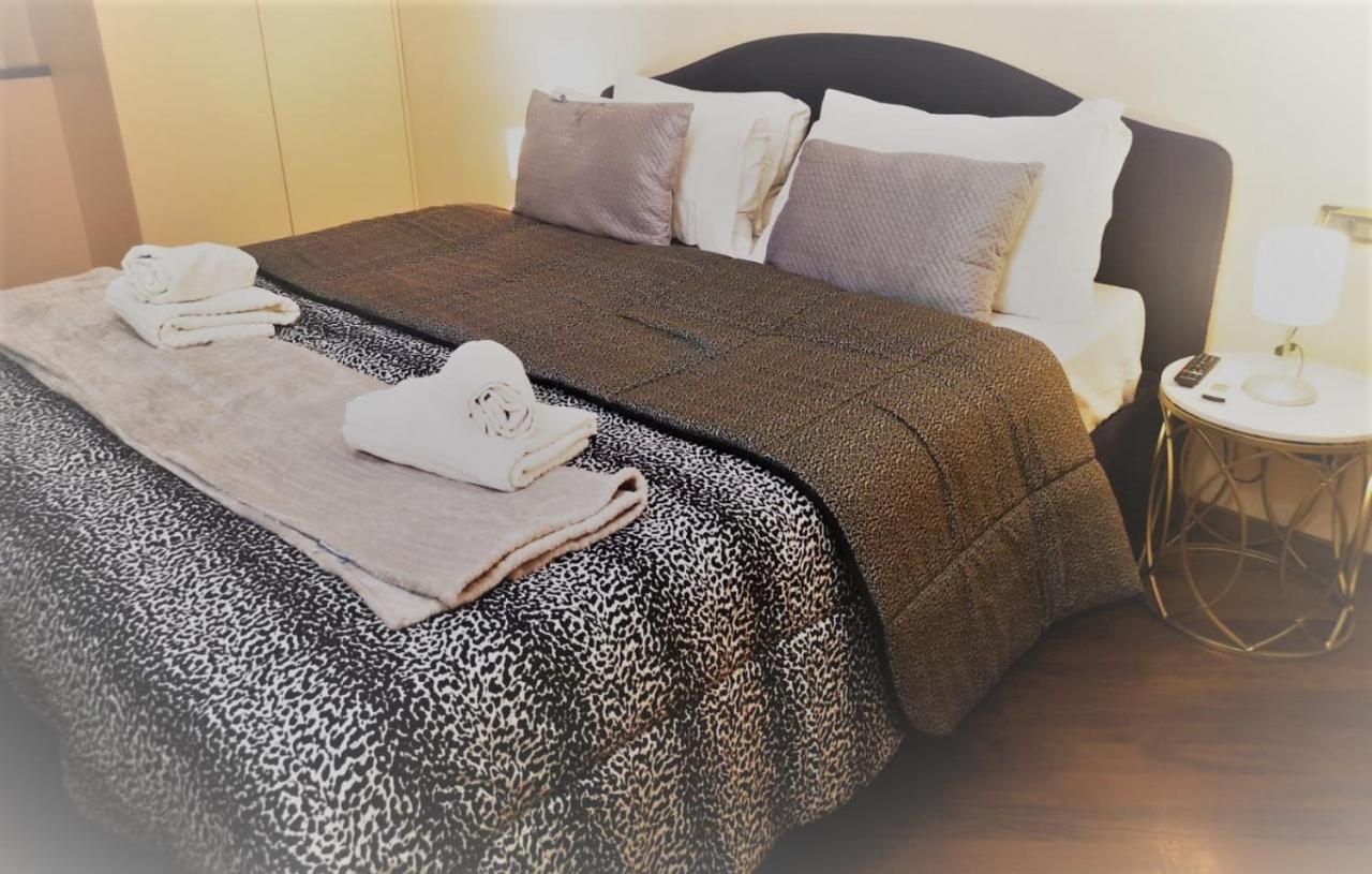 Trevi Nice Holiday - Luxury Apartment روما المظهر الخارجي الصورة