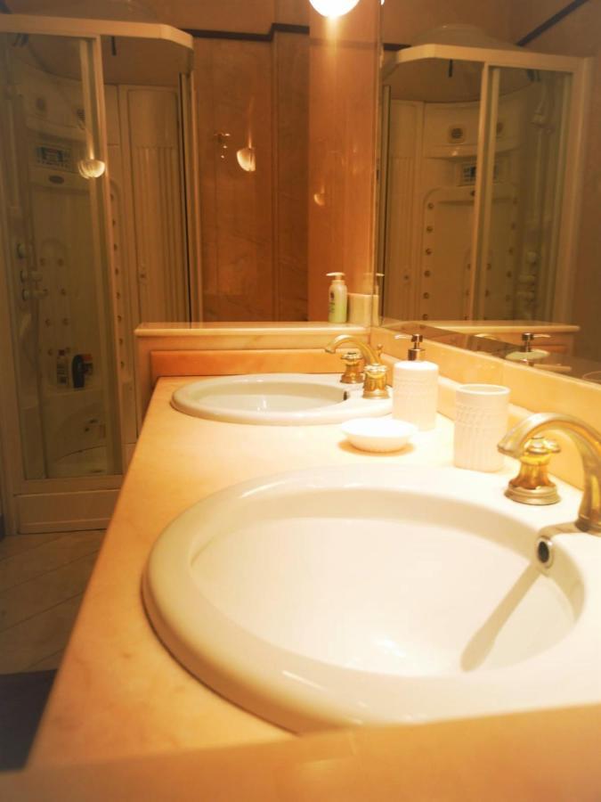Trevi Nice Holiday - Luxury Apartment روما المظهر الخارجي الصورة